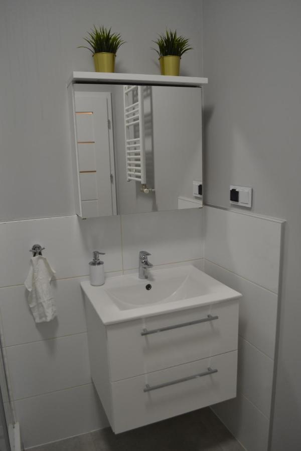 Apartament W Centrum Miasta วูดช์ ภายนอก รูปภาพ